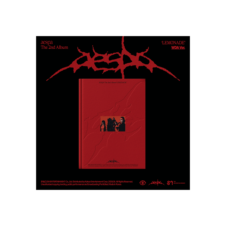 aespa LEMONADE WDA ver. — czerwony photobook w twardej oprawie z tłoczonym logo aespa i małym zdjęciem grupy na okładce