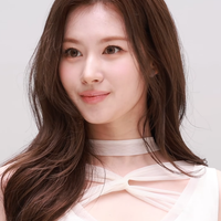 081226 Sana at Jo Malone London photocall 01